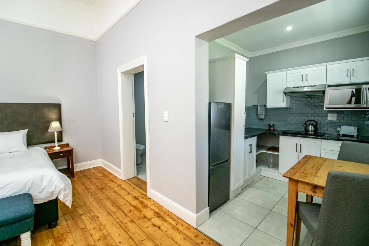 Victorian Square Guesthouse Graaff-Reinet Zewnętrze zdjęcie