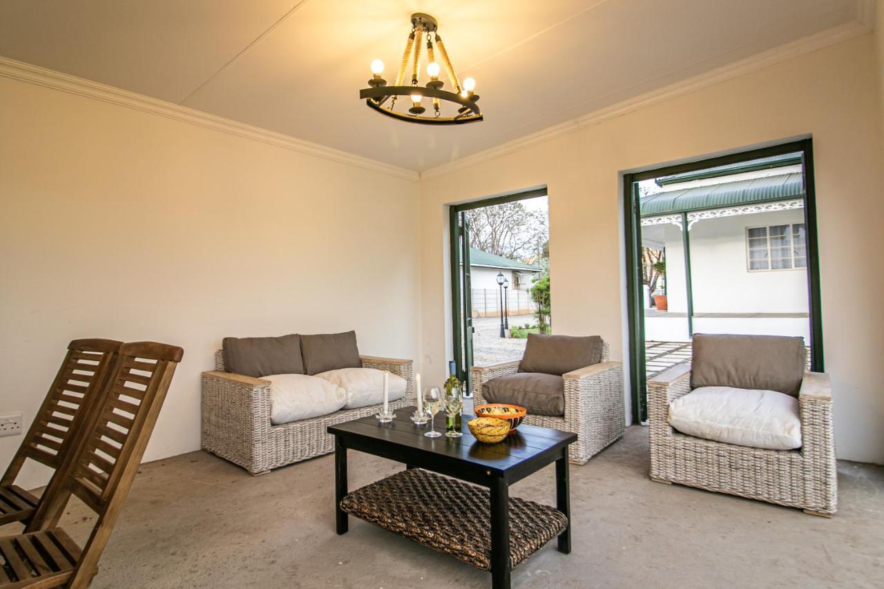 Victorian Square Guesthouse Graaff-Reinet Zewnętrze zdjęcie